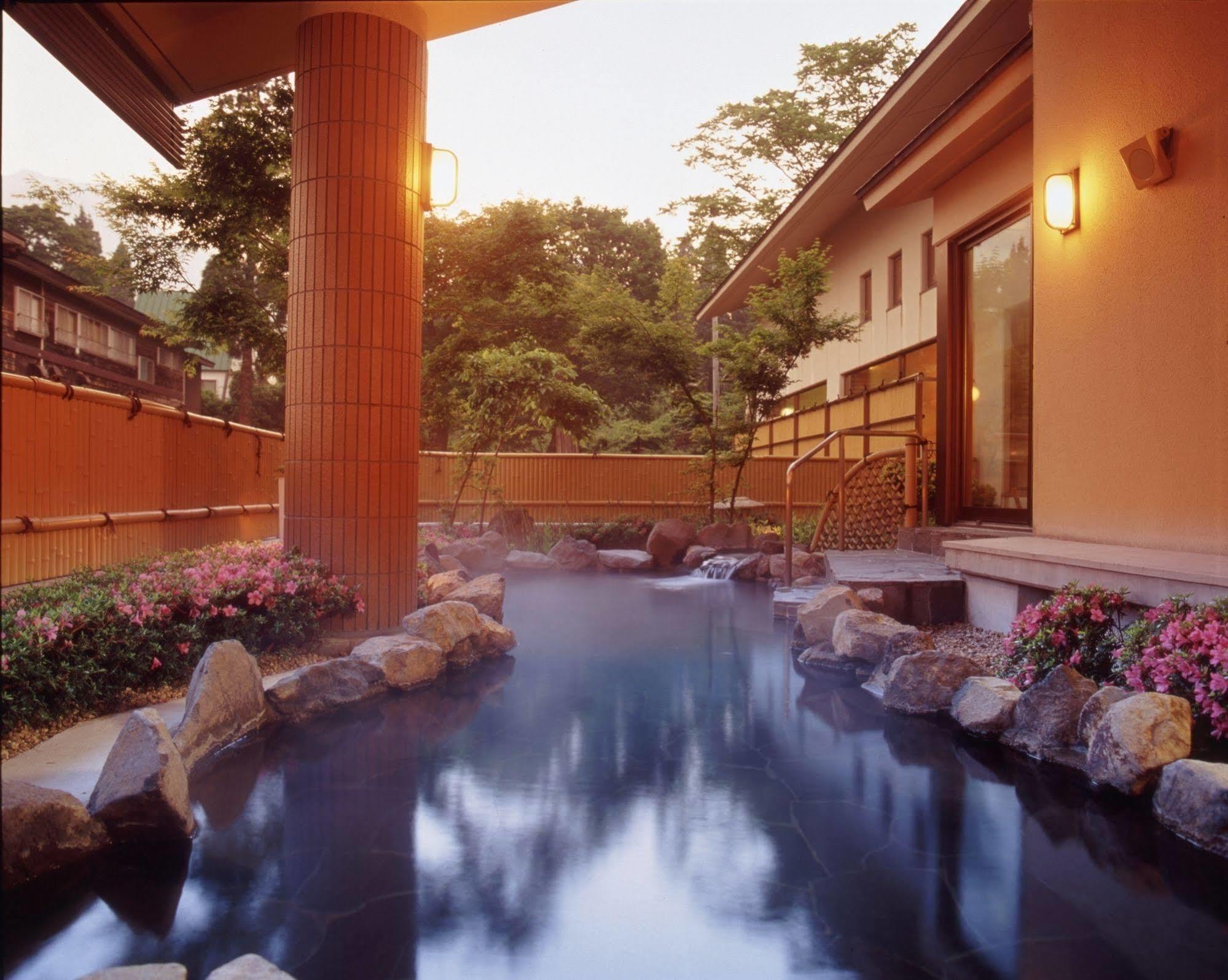 Akakura Hotel Myoko Esterno foto